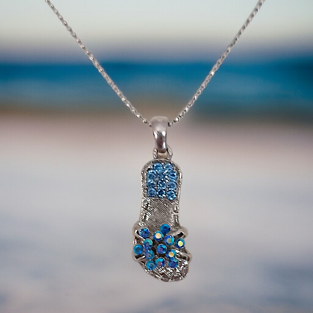 Vtg Blue Rhinestone Flip Flop Pendant Necklace Beach‎ Coastal Y2K Silver Tone